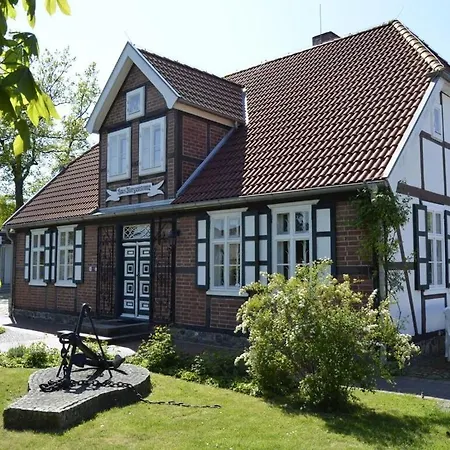 In With Swimming Pool Vakantiehuis